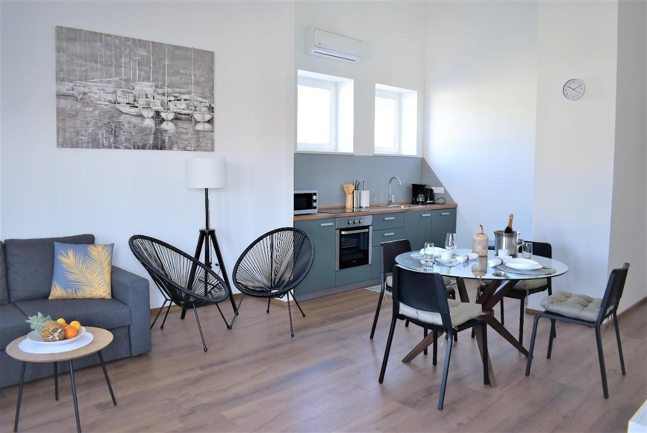 Apartment Aci Marina Rab Banjol ภายนอก รูปภาพ